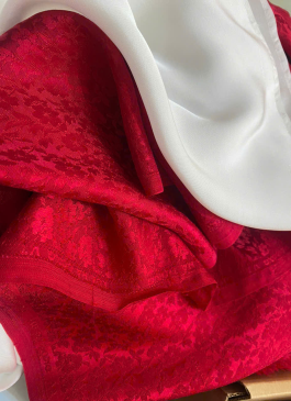 VẢI SATIN TƠ TẰM cúc đỏ 