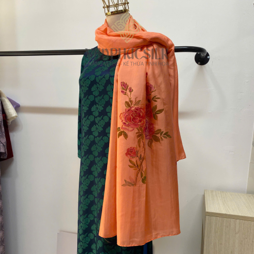 Khăn lụa vẽ nghệ thuật Hoa Hồng