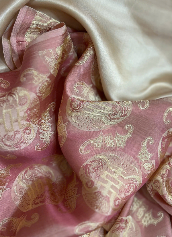 Satin Thọ Dơi Hồng vàng kim 
